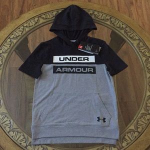 UNDER ARMOUR SPORTSTYLE (YS) BOYS SHORT SLEEVE H.